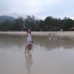Odpływ na plaży Patong - obszarze wielkiej rozpusty.